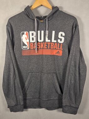 Adidas Chicago Bulls hoodie (R544)